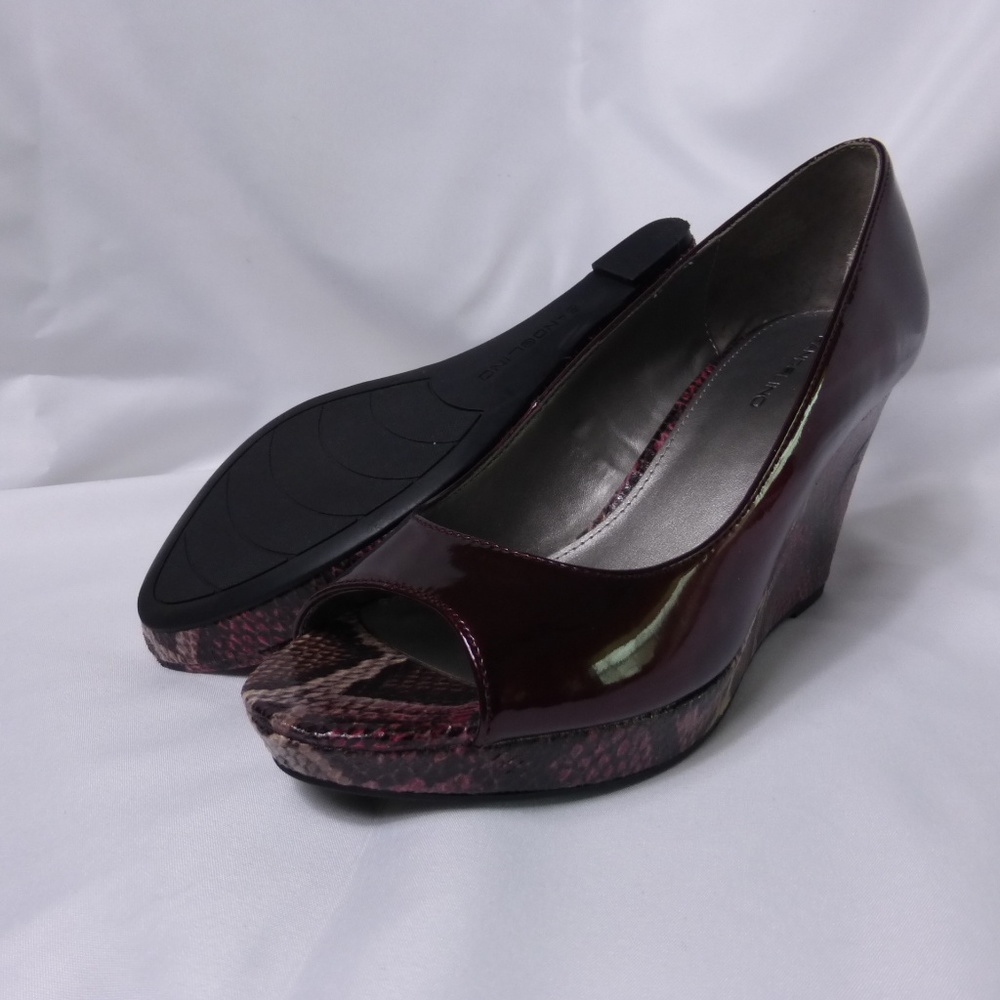 Bandolino Womens Shoes Size 7.5M